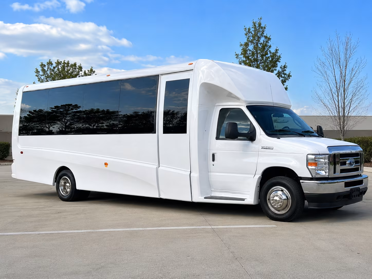 bus rentals for bands and performers traveling through commerce city
