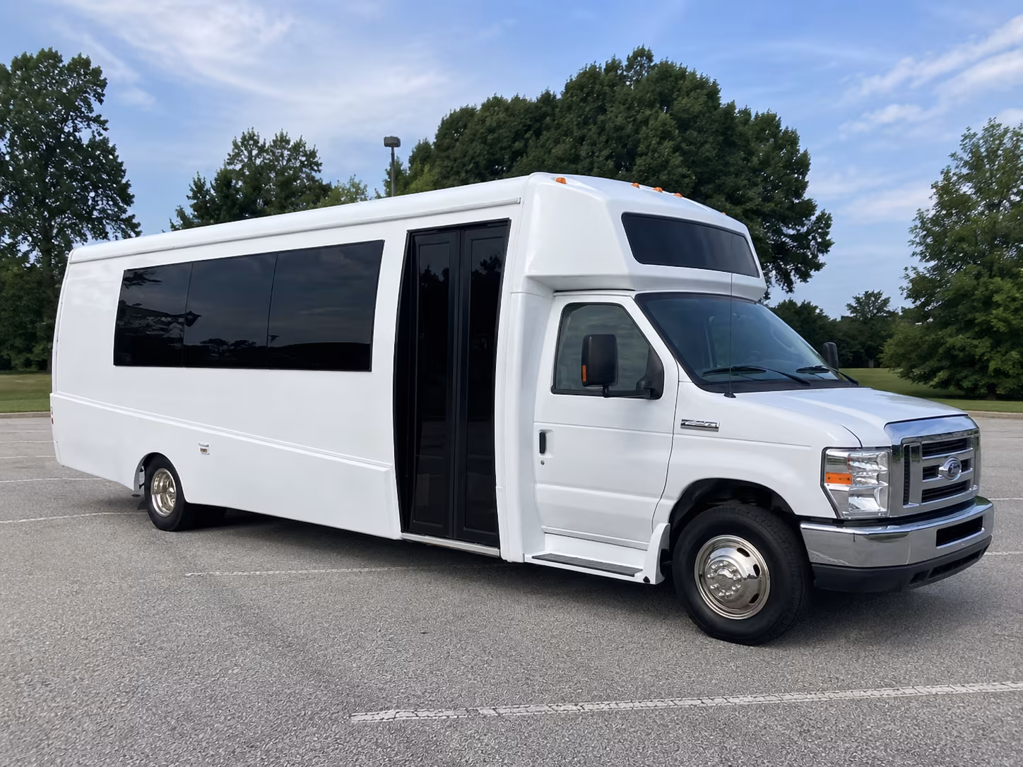 commerce city 18 passenger party bus