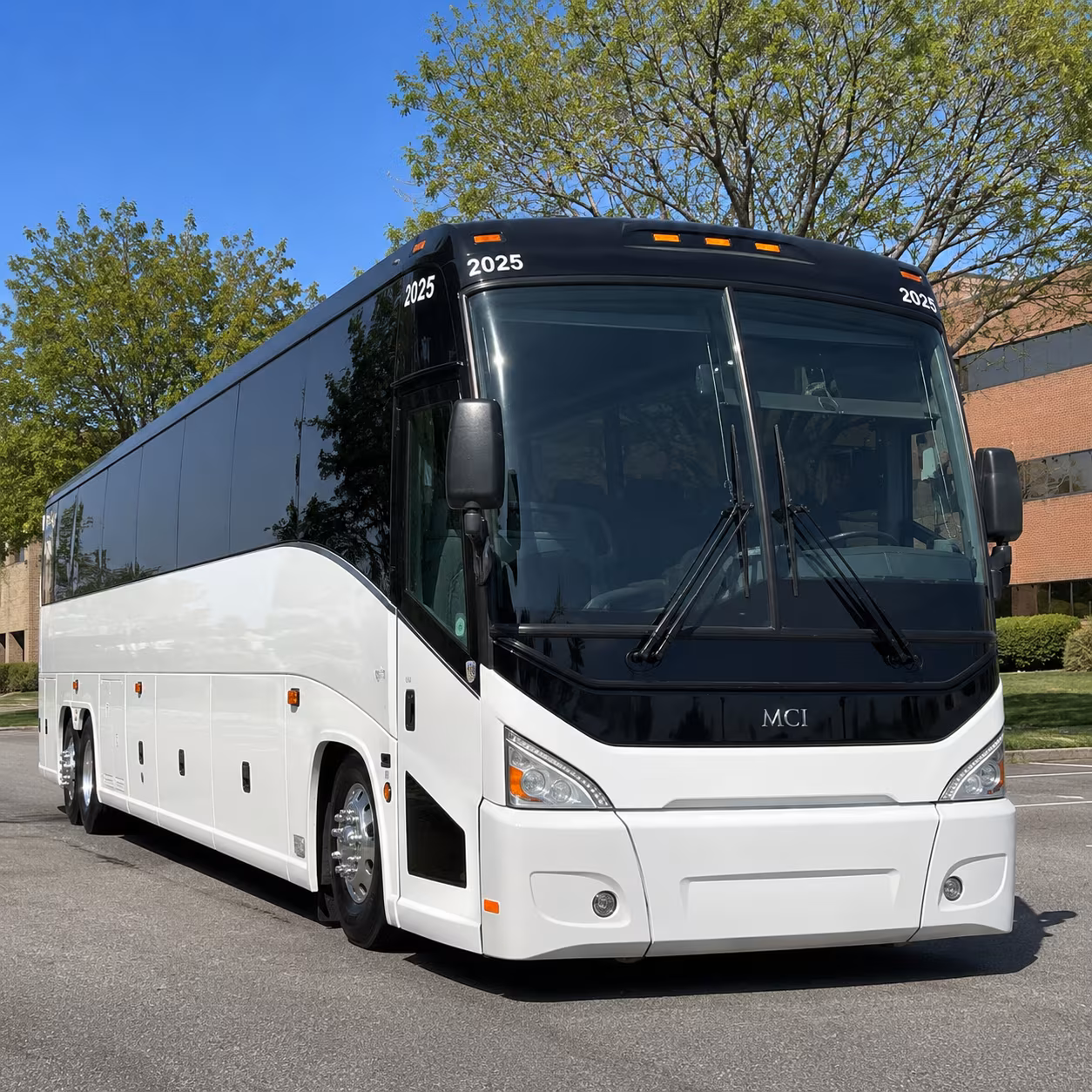 shuttle buses for commerce city business parks and office campuses